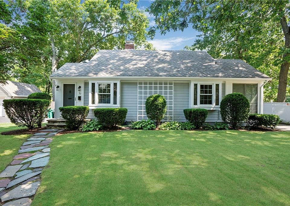 1st image of 37 Oak Hill Ave