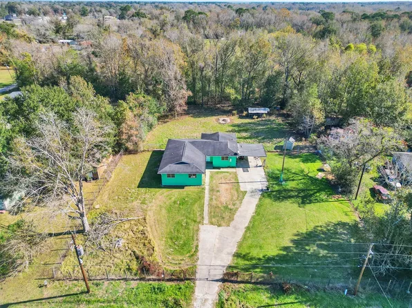 211 Johnson St, Liberty, TX 77575