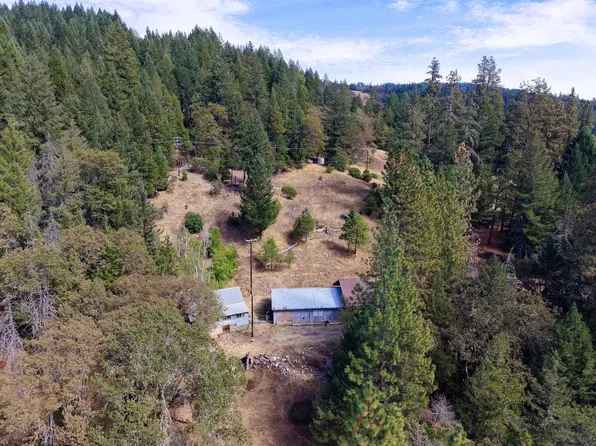 431 Mad River Rd, Mad River, CA 95552