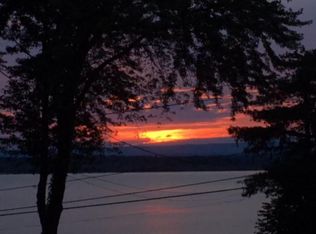 24 Palmer Hts, Saratoga Springs, NY 12866