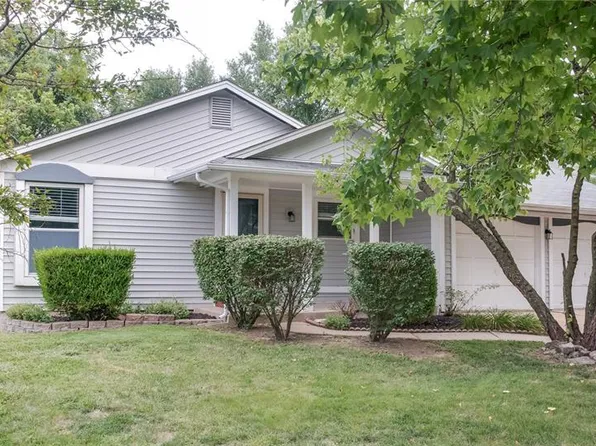 12137 Prestonpark Ln, Saint Louis, MO 63146