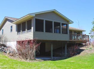 28159 Olympic Trl, Lindstrom, MN 55045