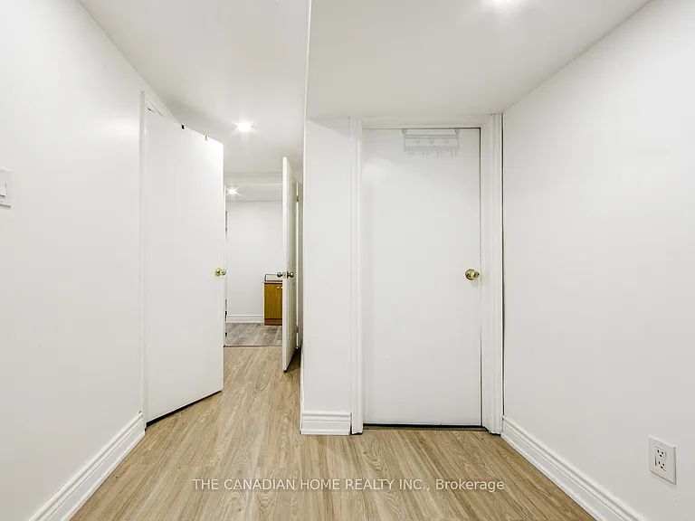 70 Moraine Hill Dr — Photo 6