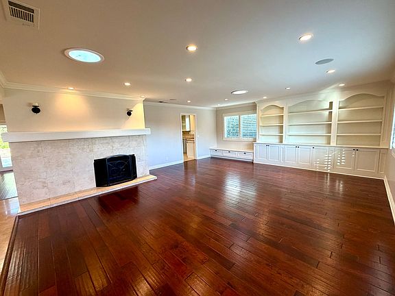 5th image of 269 E Miramar Ave