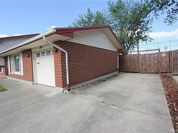 3rd image of 709 Bennert Dr