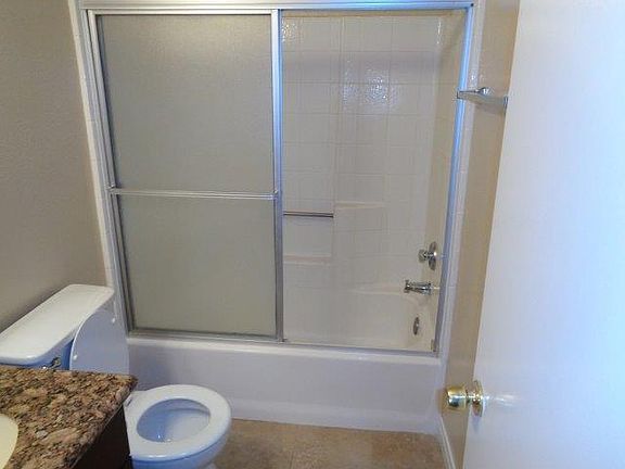 3rd image of 1612 E 4th St APT 7