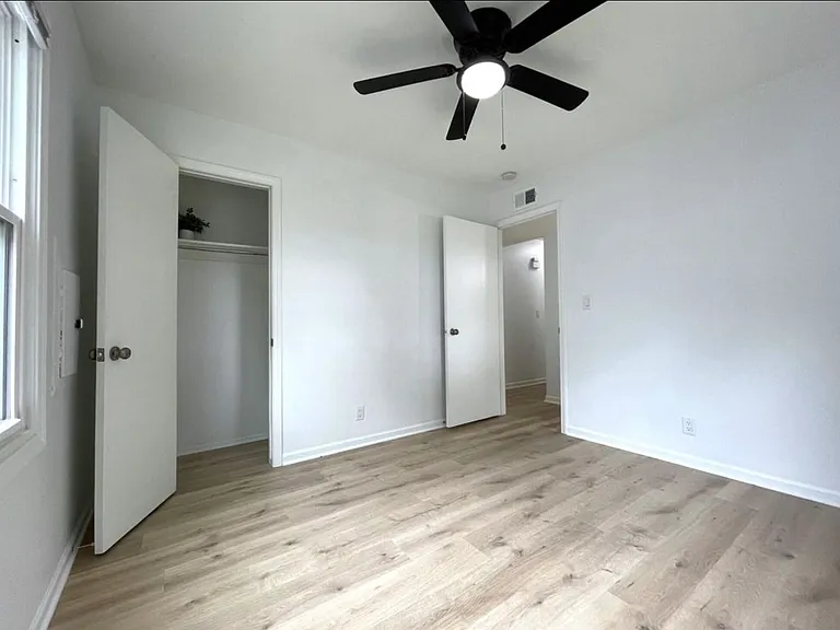 4212 Jewell St — Photo 10