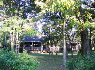 405 Center Dr, Hampstead, NC 28443