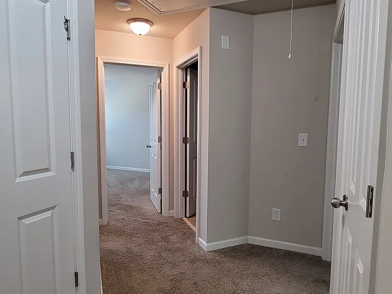 4185 Baverton Dr — Photo 12