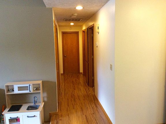 2nd image of 1504 SE 105th Ave