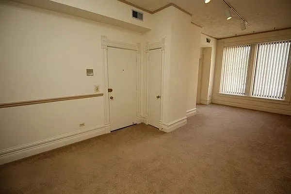 3 bed, 1500 sqft, $3,400 — Photo 3