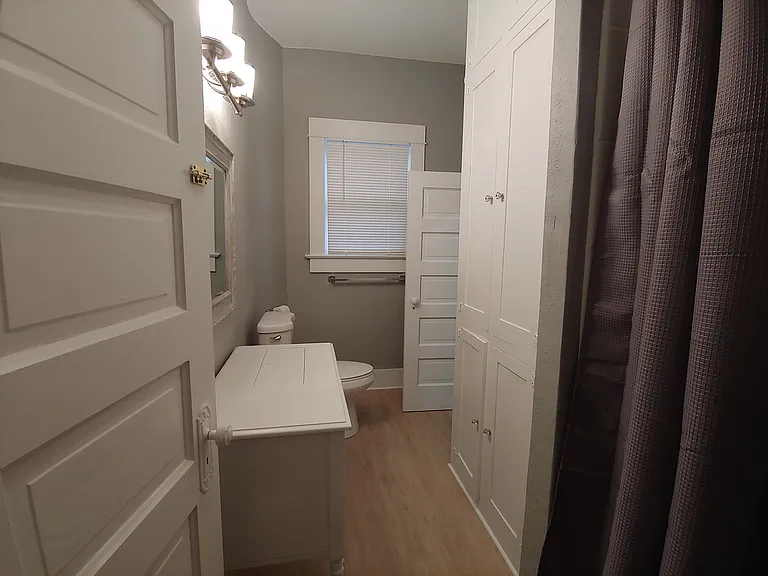 216 S Academy St — Photo 10