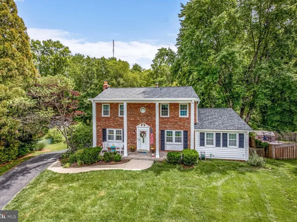 7611 Kingsbury Rd, Alexandria, VA 22315