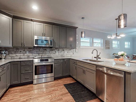 5th image of 312 Lutie St