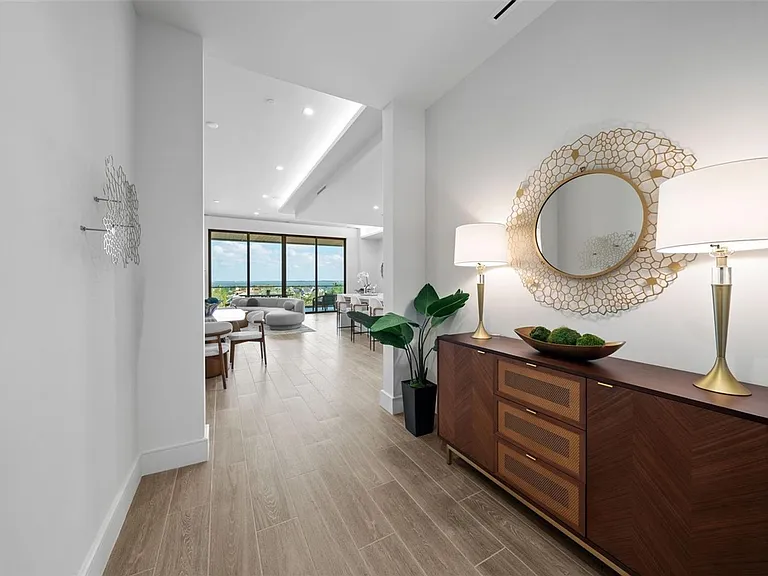 1591 Gulf Of Mexico Dr #515 — Photo 3
