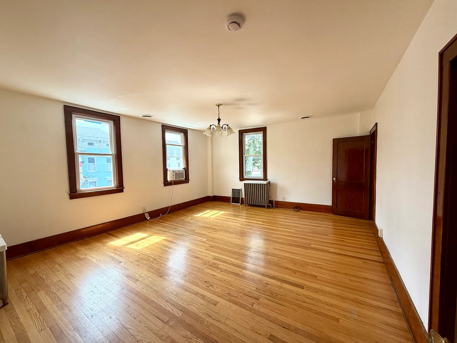 2 bed, 1500 sqft, $2,850 — Photo 3