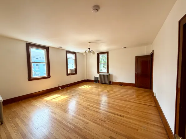 222 Warren St #2, Hudson, NY 12534