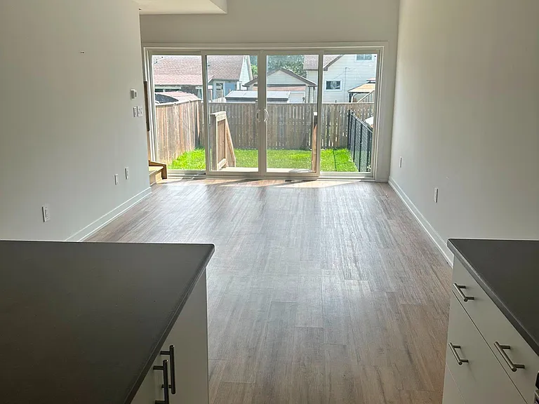 245 Dain Ave — Photo 6