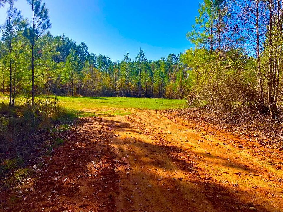 1st image of 64 Stoneybrook Trl SE
