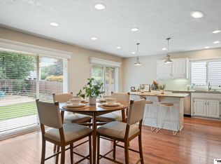 17063 Orchard Ave, Omaha, NE 68135