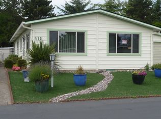 415 NE 35th St, Newport, OR 97365