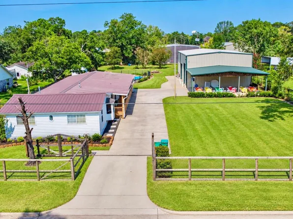 3406 Pansy St, Pasadena, TX 77505