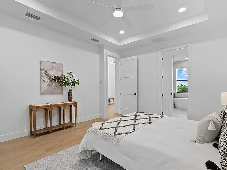 15101 Leipzig Cir — Photo 14