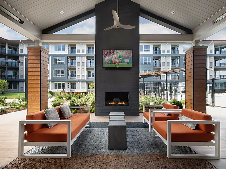 Outdoor lounge