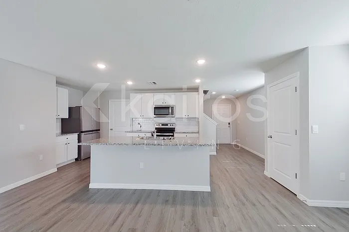 8602 SW 43rd Ter — Photo 7