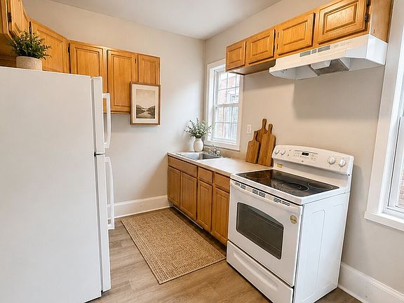 4th image of 5252 Cedar Ave #2