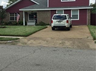 2527 Cunningham St, Irving, TX 75062