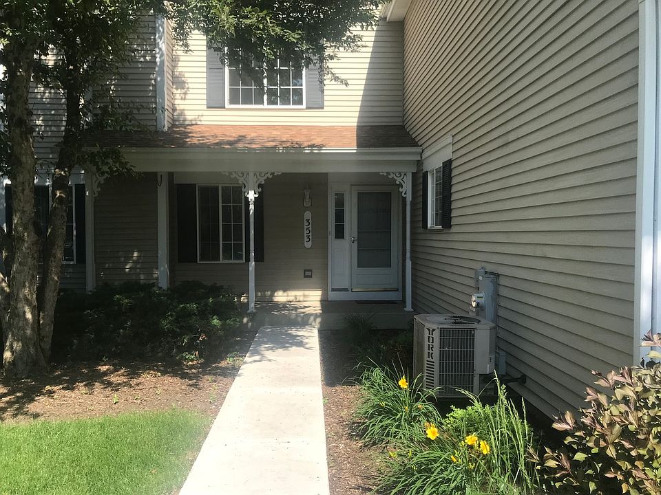 1st image of 353 Sandhurst Ln #353