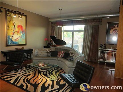 Living Room with deck access