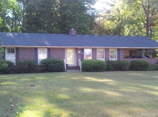 319 Baskin Ave, Bishopville, SC 29010