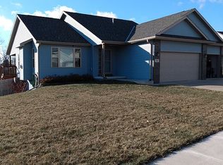 4121 W Milton Rd, Lincoln, NE 68528