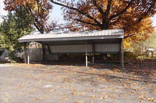 2nd image of 3556 W Walton Blvd #1