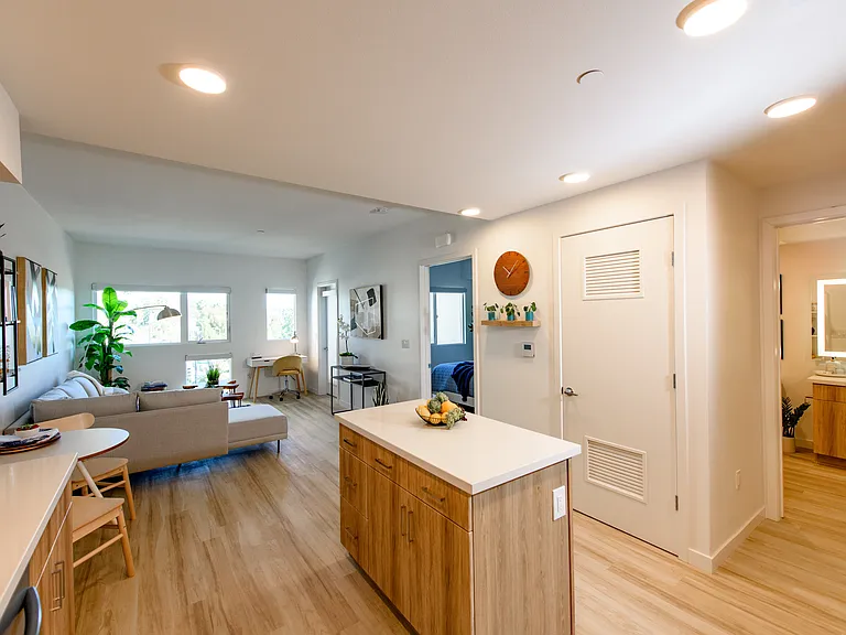 Rising Sun Apartments — Photo 49