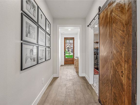 4th image of 4417 Odell Ln