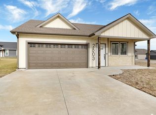 2503 Wren Ln, Junction City, KS 66441