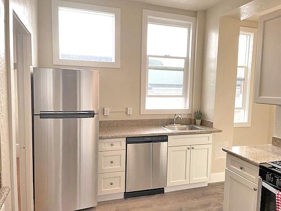 5th image of 550 Baker St #11