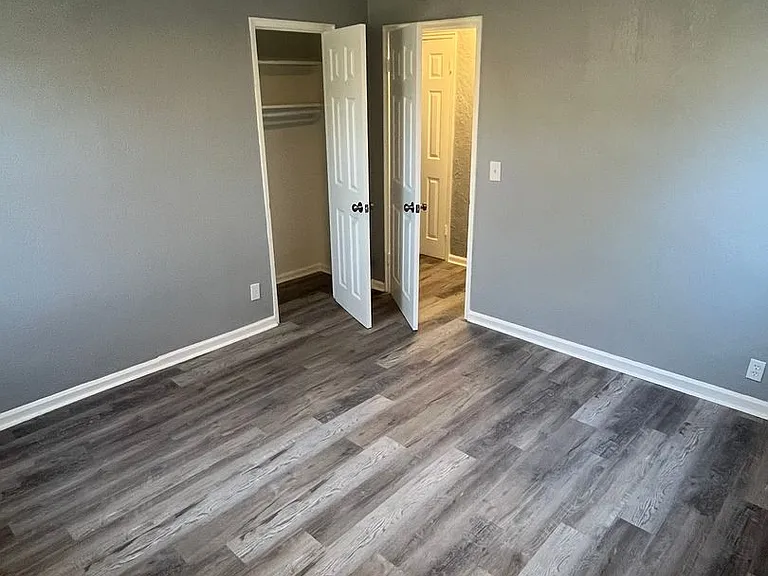 4060 Reading Rd — Photo 18