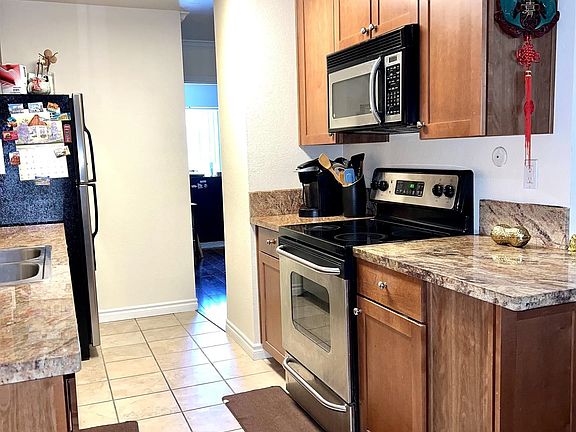 3rd image of 13263 Rancho Penasquitos Blvd Unit K108