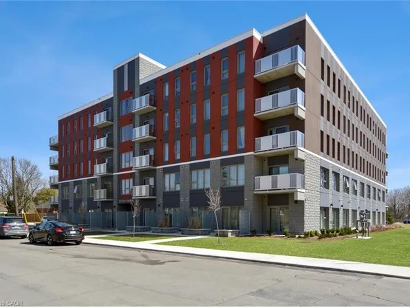 77 Leland St #414, Hamilton, ON L8S 3A1