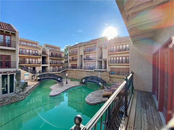 1111 W 46th St APT 58, Kansas City, MO 64112