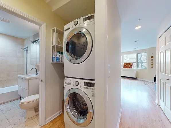 702 Ocean Parkway image 10 of 19