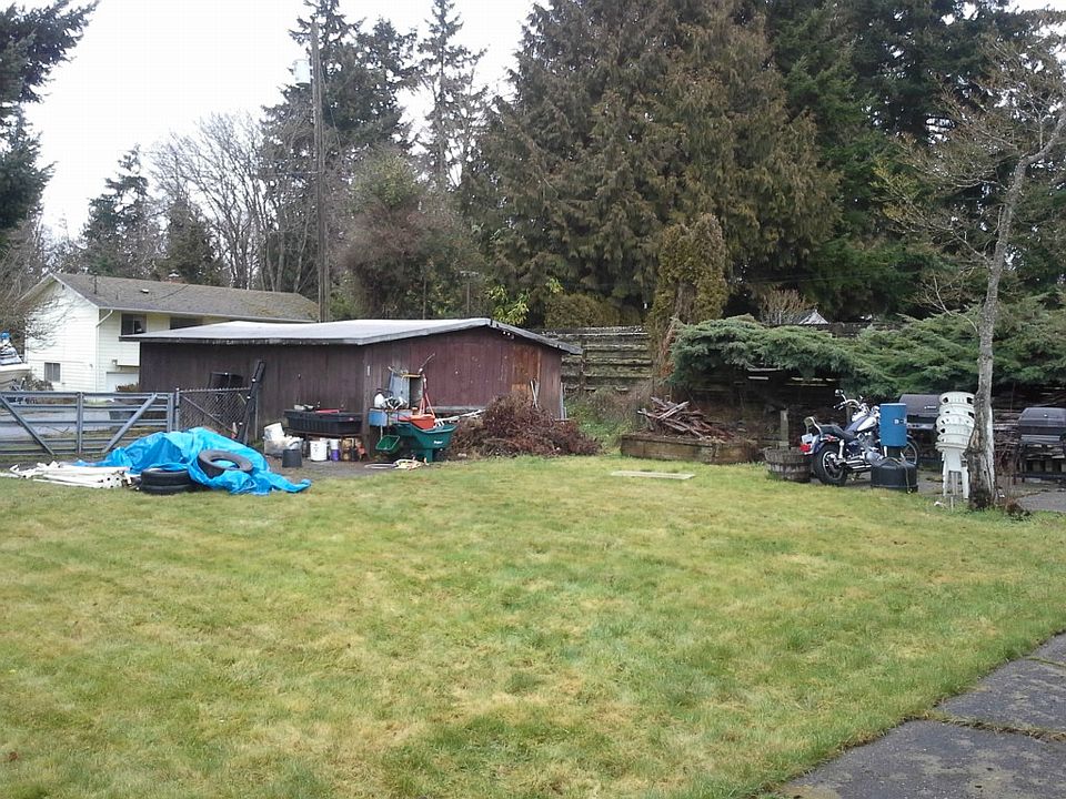 2nd image of 615 51st St SW