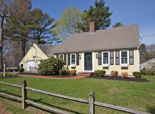7 Colonial Rd, Hingham, MA 02043