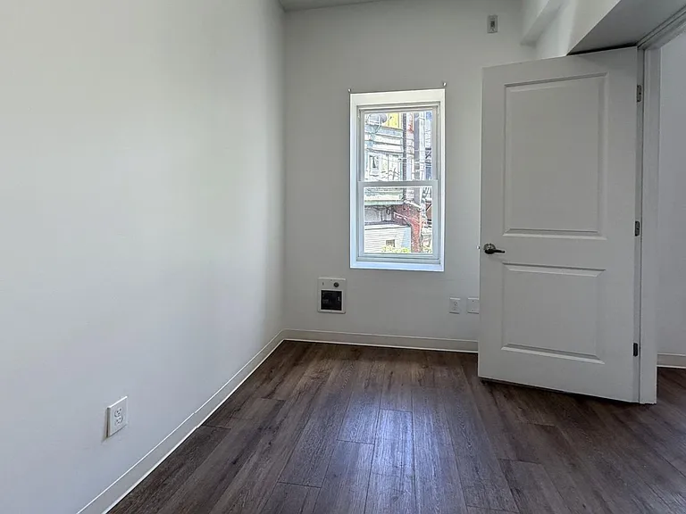 1412 Windrim Avenue — Photo 6