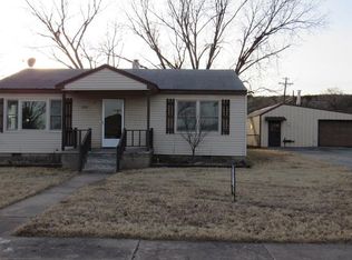 1101 S Tinker Ave, Hominy, OK 74035