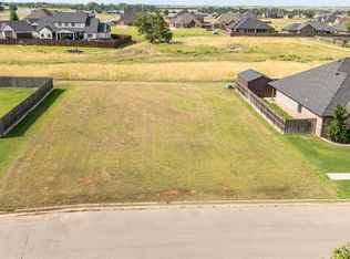 2001 Pinnacle Dr #16, Weatherford, OK 73096